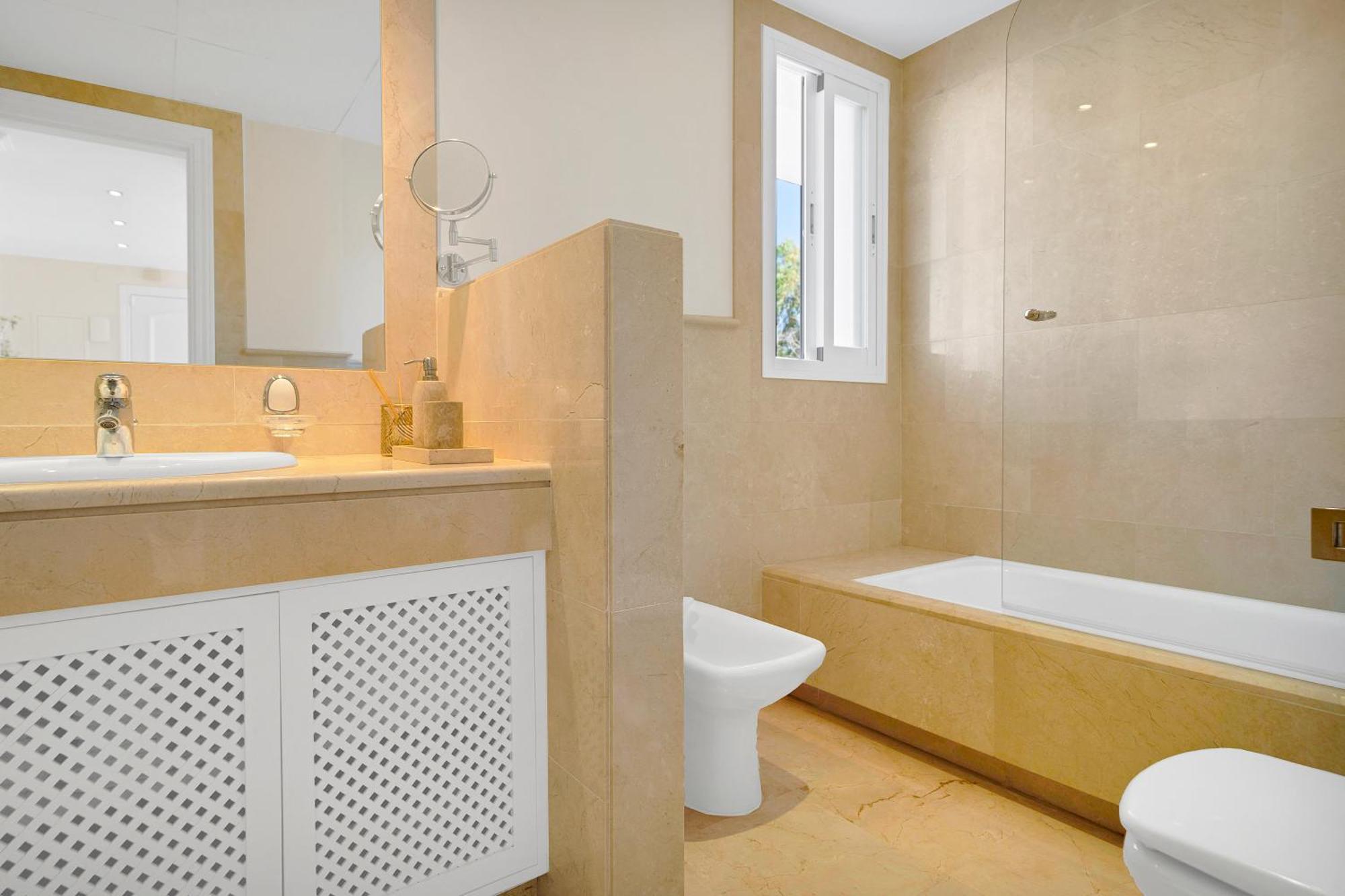 Luxury Penthouse With Sea Views In Marbella Golden Mile, Puente Romano Area Kültér fotó