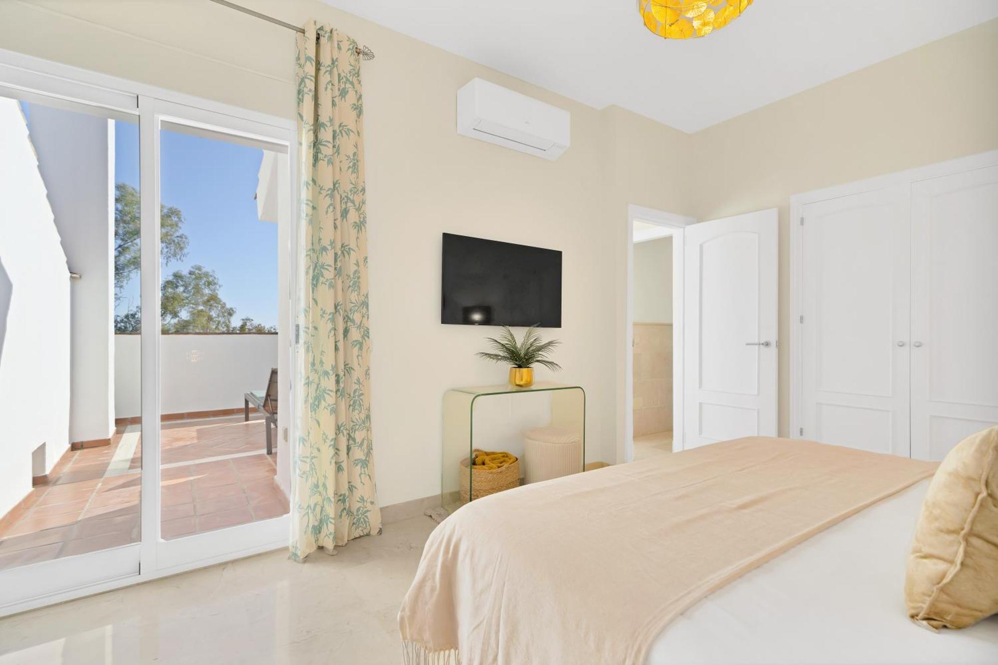 Luxury Penthouse With Sea Views In Marbella Golden Mile, Puente Romano Area Kültér fotó
